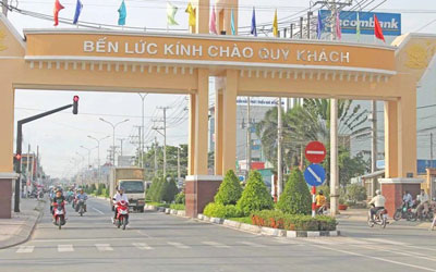 taxi bến lức